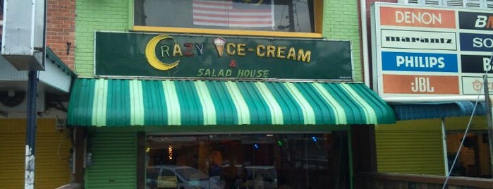 Crazy Ice-Cream & Salad House is one of Tempat yang Disukai David.