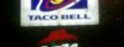 Taco Bell is one of Posti che sono piaciuti a Shyloh.