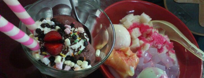 Roemah Mirota Café and Ice Cream is one of Best places in Yogyakarta, Indonesia.