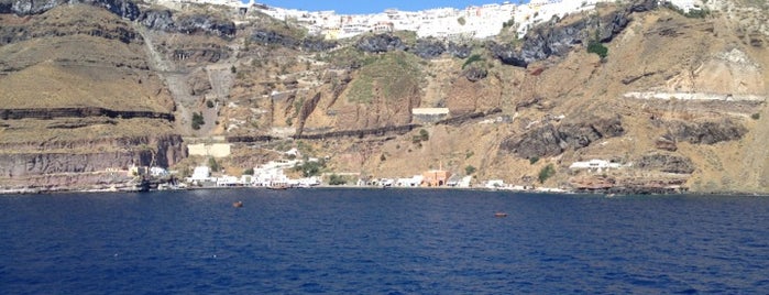 Santorini Old Port is one of Σαντορίνη 5ημερο (tips) #Greece.