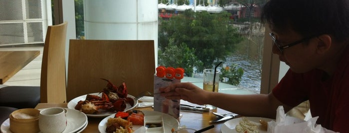 Fisherman's Market is one of Dining Spot :).