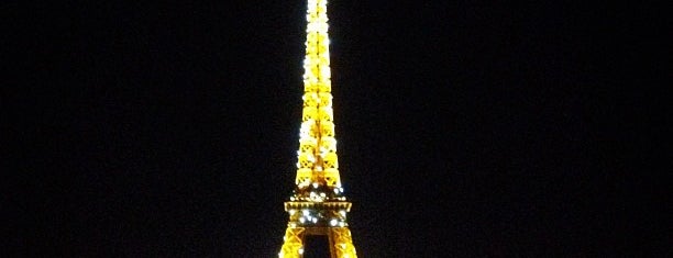 Piazza del Trocadero is one of Paris.