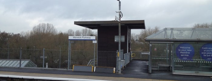 Warwick Parkway Railway Station (WRP) is one of Tempat yang Disukai Carl.