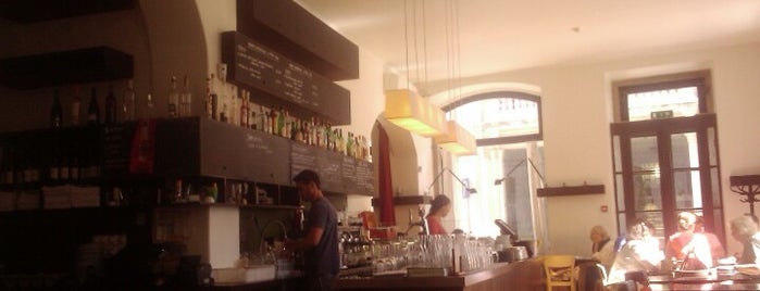 Kaffeehaus is one of Cafés, Esplanadas & Bares.