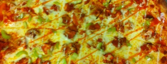 Paradise Pizza is one of Locais curtidos por Amanda🌹.