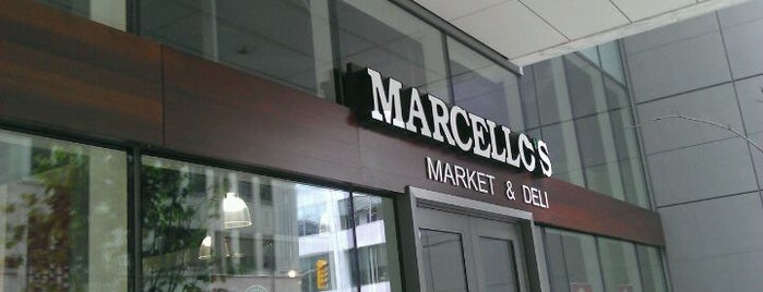 Marcello's Market & Deli is one of สถานที่ที่ Darwin ถูกใจ.