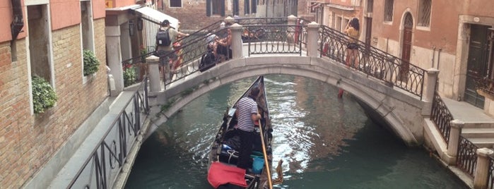 Gondola is one of To-do in Venice.