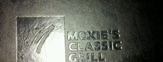 Moxie's Classic Grill is one of Lugares favoritos de Colin.