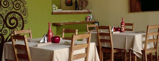 Tipico Cafe is one of Posti salvati di Camila.