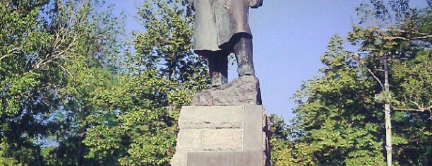 Памятник Тарасу Шевченко / Monument to Taras Shevchenko is one of Lugares favoritos de Виктория.