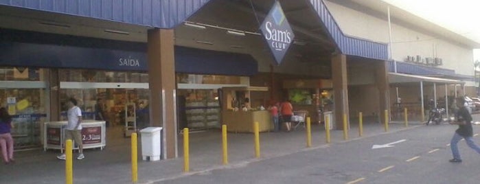 Sam's Club is one of Locais.