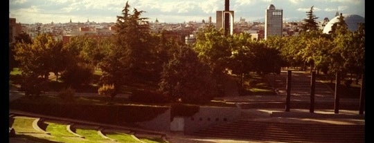 Parque de Enrique Tierno Galván is one of Parques de Madrid.