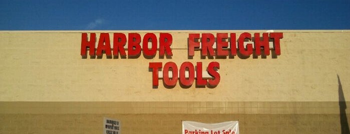 Harbor Freight Tools is one of Curt 님이 좋아한 장소.