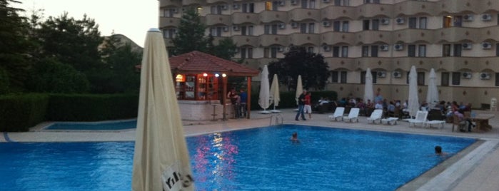 Hotel Yıltok is one of Locais curtidos por Mehmet.