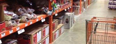 The Home Depot is one of Ricardoさんのお気に入りスポット.