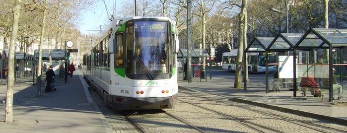Station Commerce ➊ is one of Visiter Nantes en tram.