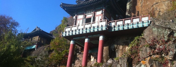 사성암 (四聖庵) is one of Buddhist temples in Honam.