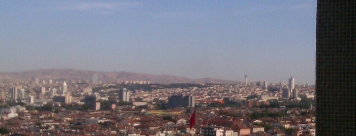 Bahçelievler is one of Lugares favoritos de Aydın.