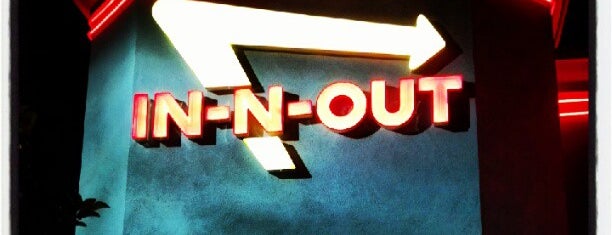 In-N-Out Burger is one of Tempat yang Disukai Jordan.