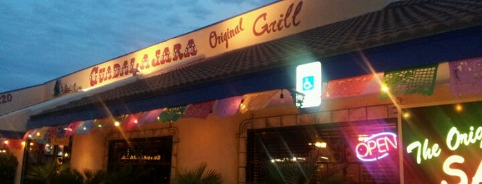 Guadalajara Original Grill is one of Tempat yang Disukai Karin.