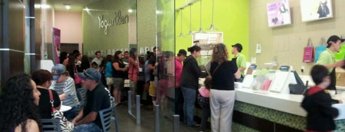 Yogurtland is one of Conorさんのお気に入りスポット.