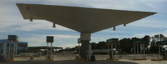 Gasolineria Paradero San Pedro is one of สถานที่ที่ Mayte ถูกใจ.