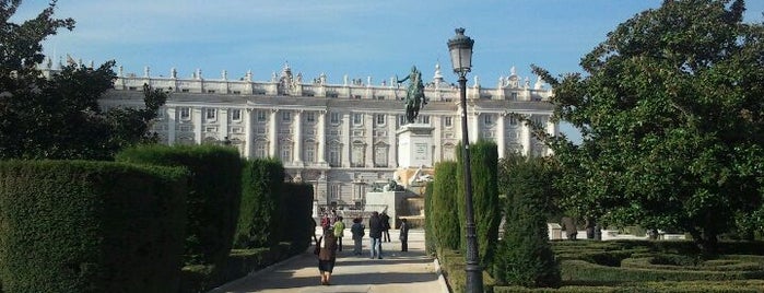 Plaza de Oriente is one of MADrid.