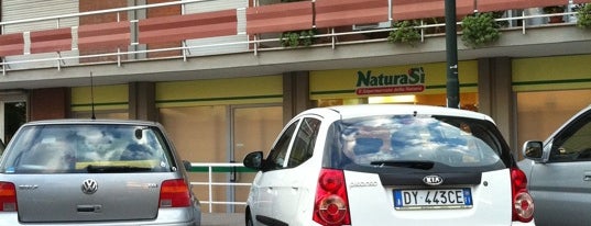 NaturaSì is one of สถานที่ที่ Andrea ถูกใจ.