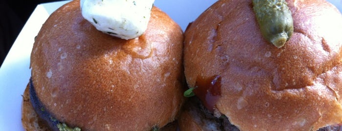 Easy Slider is one of Dallas Food Adventures to Explore.