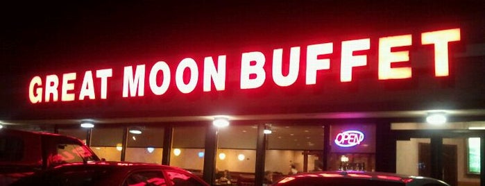 Great Moon Buffet is one of Jennyさんの保存済みスポット.