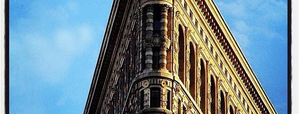 Flatiron Building is one of New York for the 1st time !.