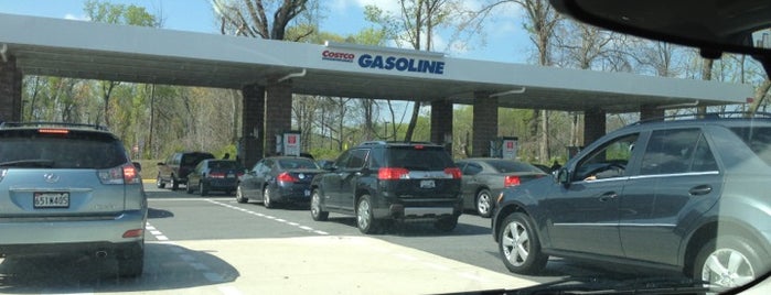 Costco Gasoline is one of Lieux qui ont plu à Lashes.