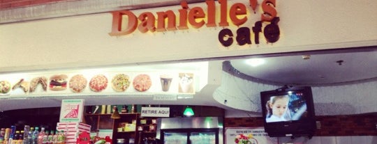 Danielle's Café is one of Ruta Cafetalera.