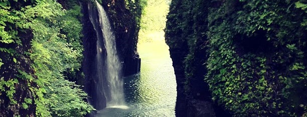 真名井の滝 is one of 日本の滝百選.
