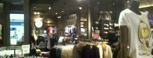 Pull And Bear is one of Lieux qui ont plu à Alann.