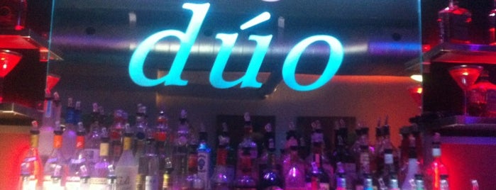 Duo Tapas Bar & Lounge is one of Lugares guardados de James.
