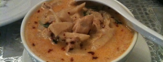 Taste of Thaiyai is one of Tempat yang Disukai Jen.
