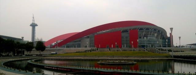 Nanjing Olympic Sports Center is one of Orte, die Mariana gefallen.