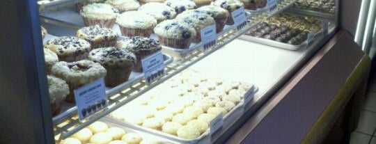 My Favorite Muffin & Bagel Cafe is one of Beasil's Favorite Restaurants.