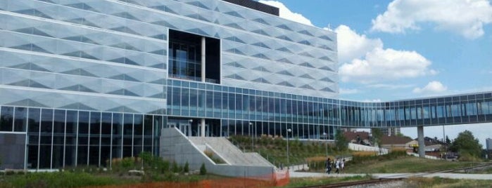 Engineering 5 (E5) is one of University of Waterloo.