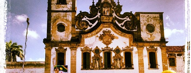 Pátio de Nossa Senhora do Carmo is one of สถานที่ที่ Beto ถูกใจ.