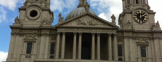 St Paul Katedrali is one of Places to Visit in London.