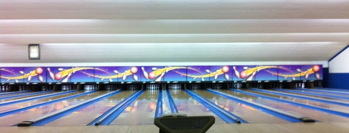 Du Bowl Lanes is one of Places I End Up Frequently.