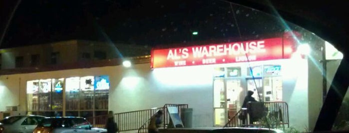 Al's Liquor Warehouse is one of Lieux qui ont plu à Karl.