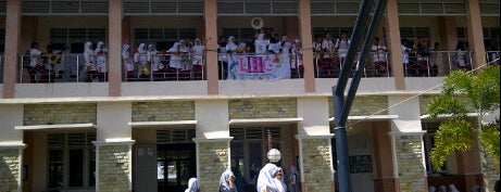 SMA Labschool Unsyiah is one of Labs.