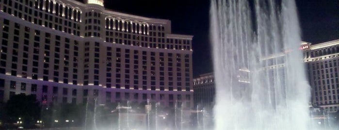 Fountains of Bellagio is one of Must See Destinations in the US.