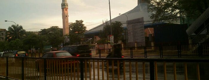 Masjid Al-Imam Ash-Shafie is one of Baitullah : Masjid & Surau.