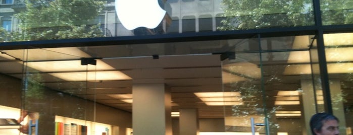 Apple Bahnhofstrasse is one of GeekStuff.