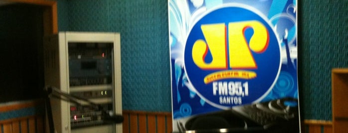 Jovem Pan FM Santos is one of Lugares q eu gosto...