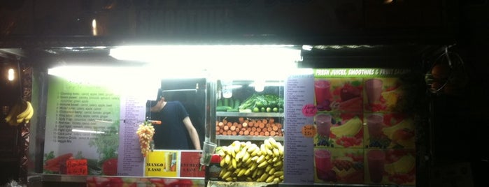 New York Life Juice & Fruit Salad Bar is one of NYC Detox.